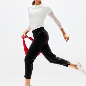 Athleta size 12.  Brooklyn mid rise ankle pant.  Good condition.  Black.